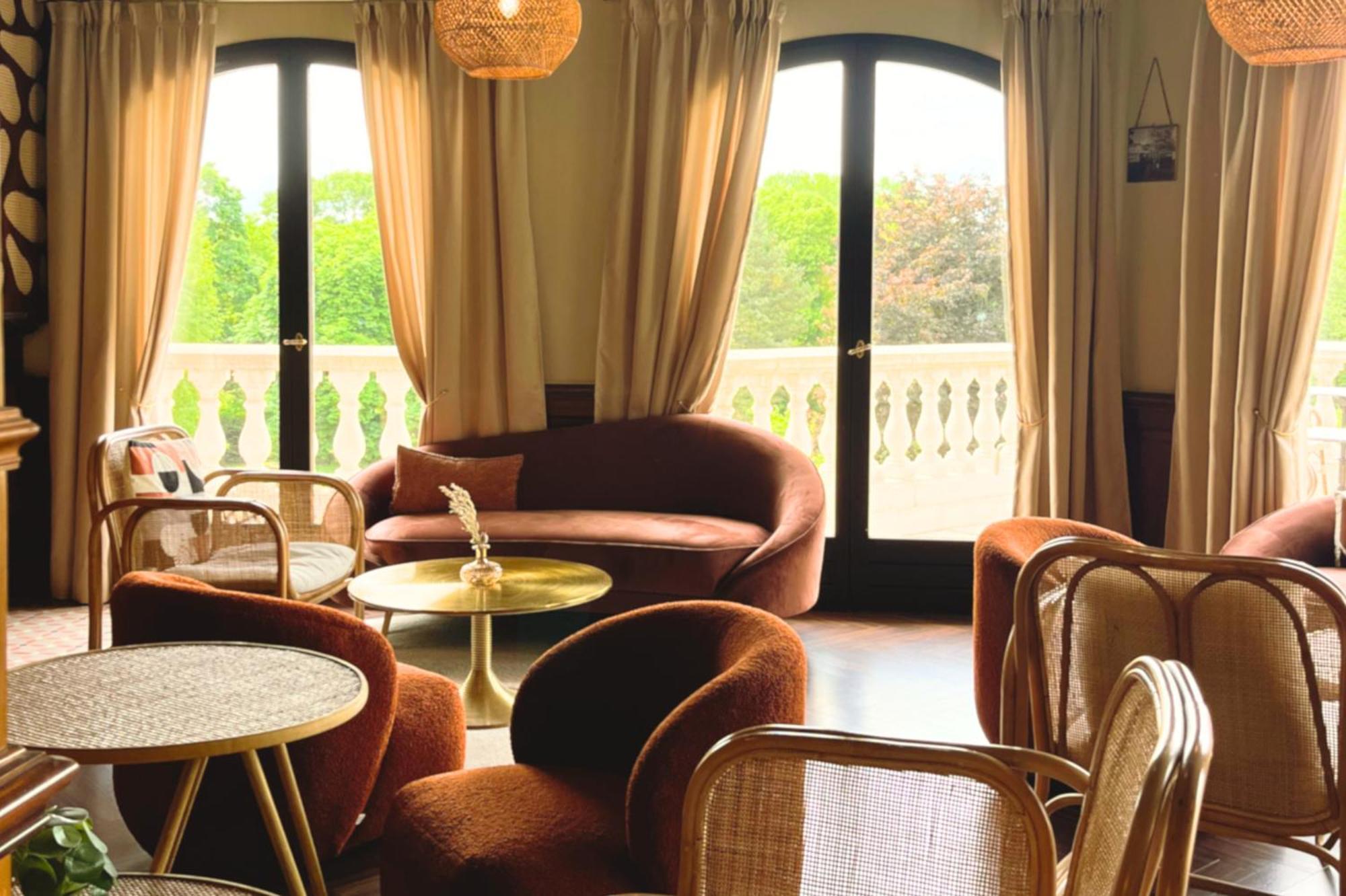 Le Chateau De La Tour Hotel 4*
